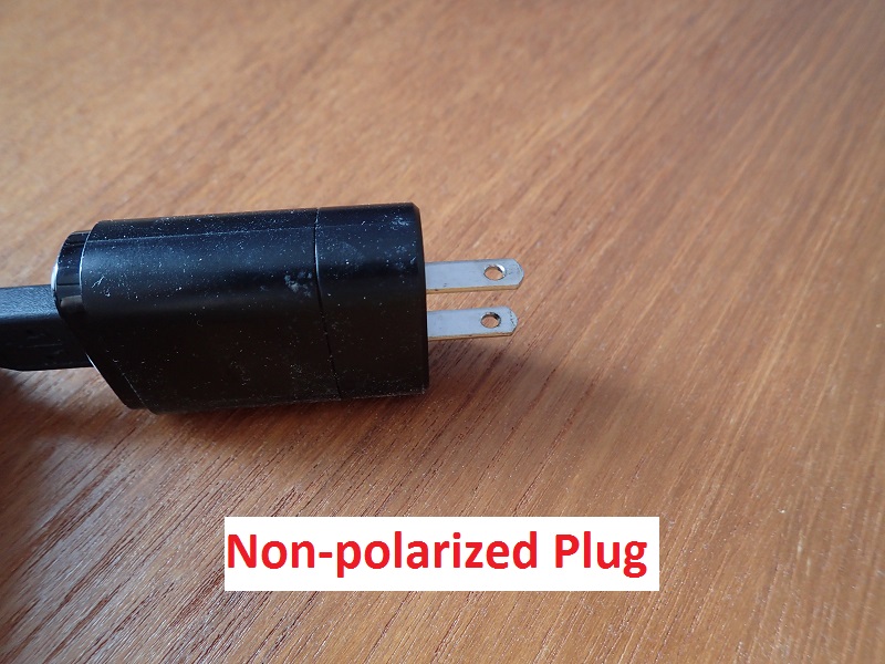 homes inspection non-polarized plug